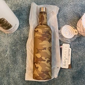 Brumate Winesulator insulated full wine bottle holder, Forest Camo color, 25oz